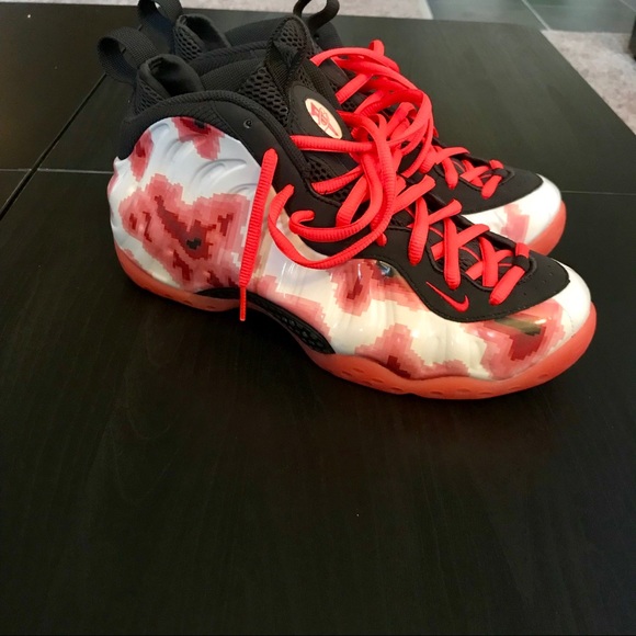 Nike Air Foamposite One “Thermal Map” - Size 10 - Picture 2 of 8